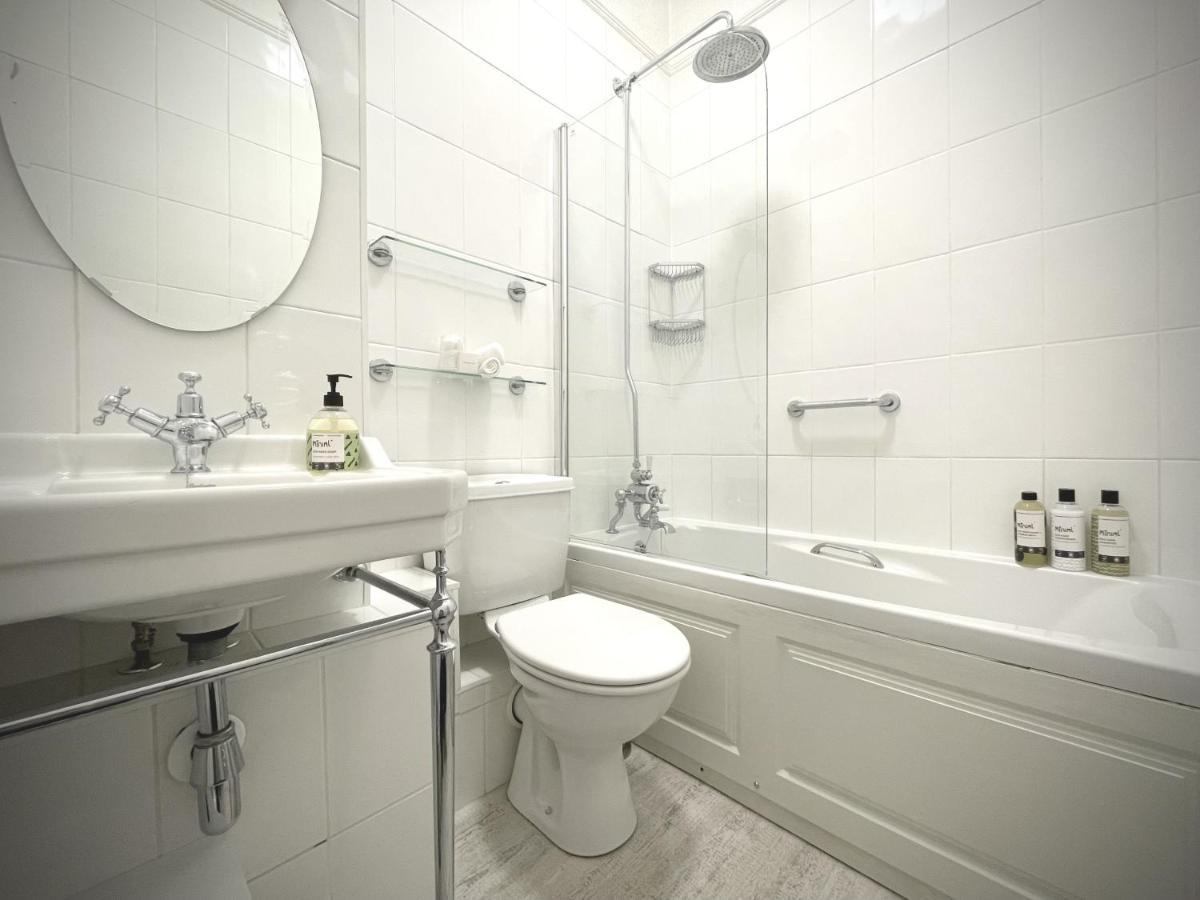 City Centre Luxury Holiday House With Outdoor Bath And Parking York Exterior foto